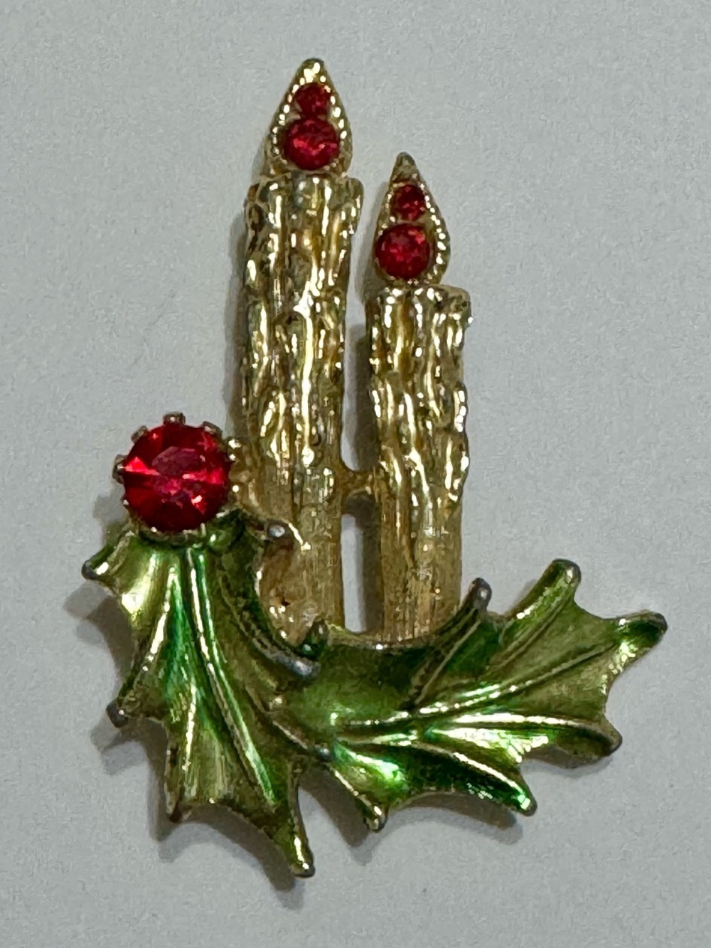 VINTAGE CHRISTMAS CANDLES BROOCH